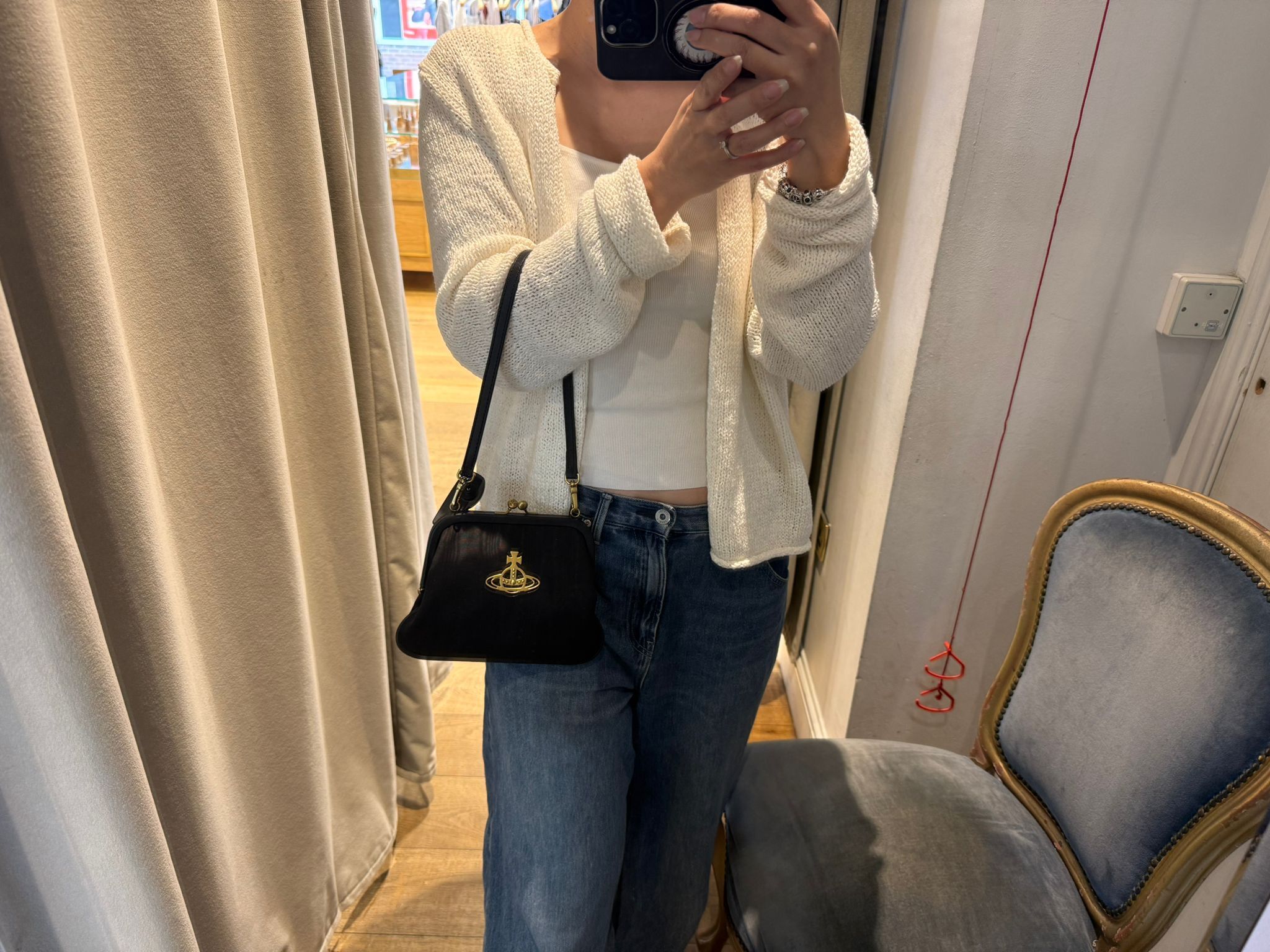 LYS01664 Vivienne Westwood 金色Logo Clutch Bag