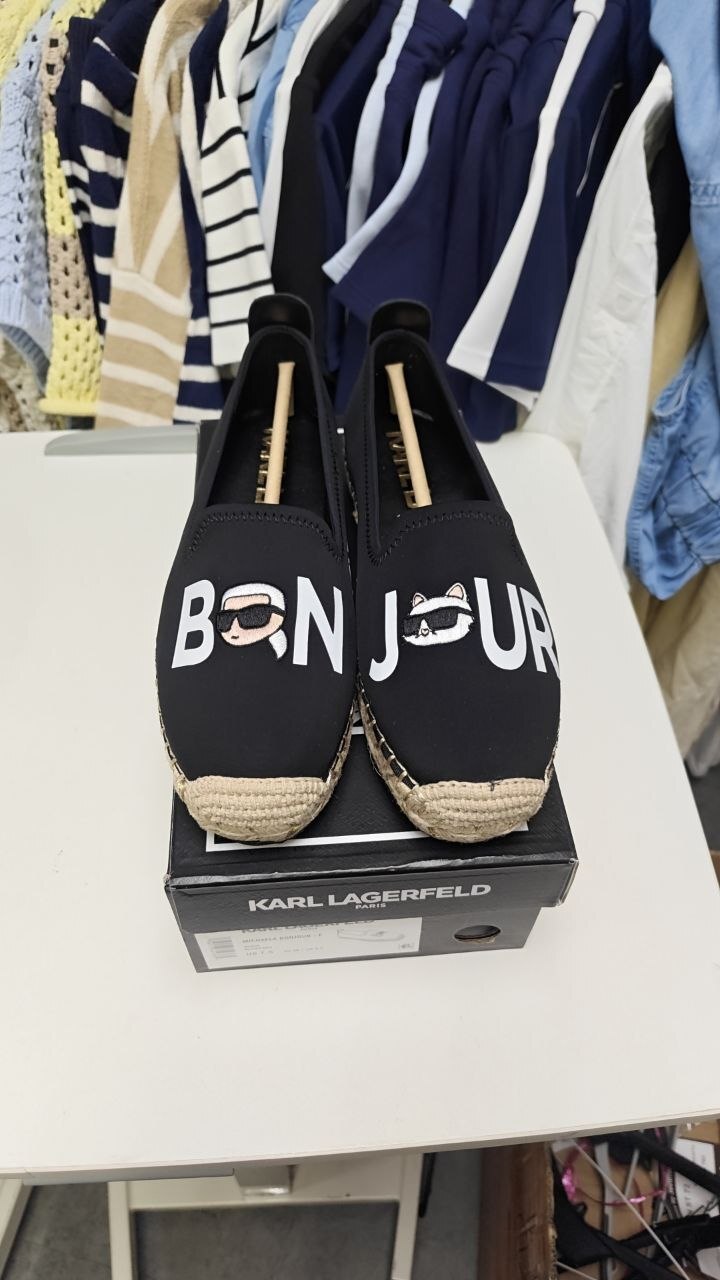 [UPO] KARL LAGERFELD BLACK WOMEN'S MICHAELA BONJOUR ESPADRILLE CLOSED TOE SANDAL, KL264489-BLACK (POUKL80)