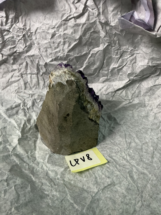 ZB008 LPV8 紫水晶擺件 0.15-0.3kg