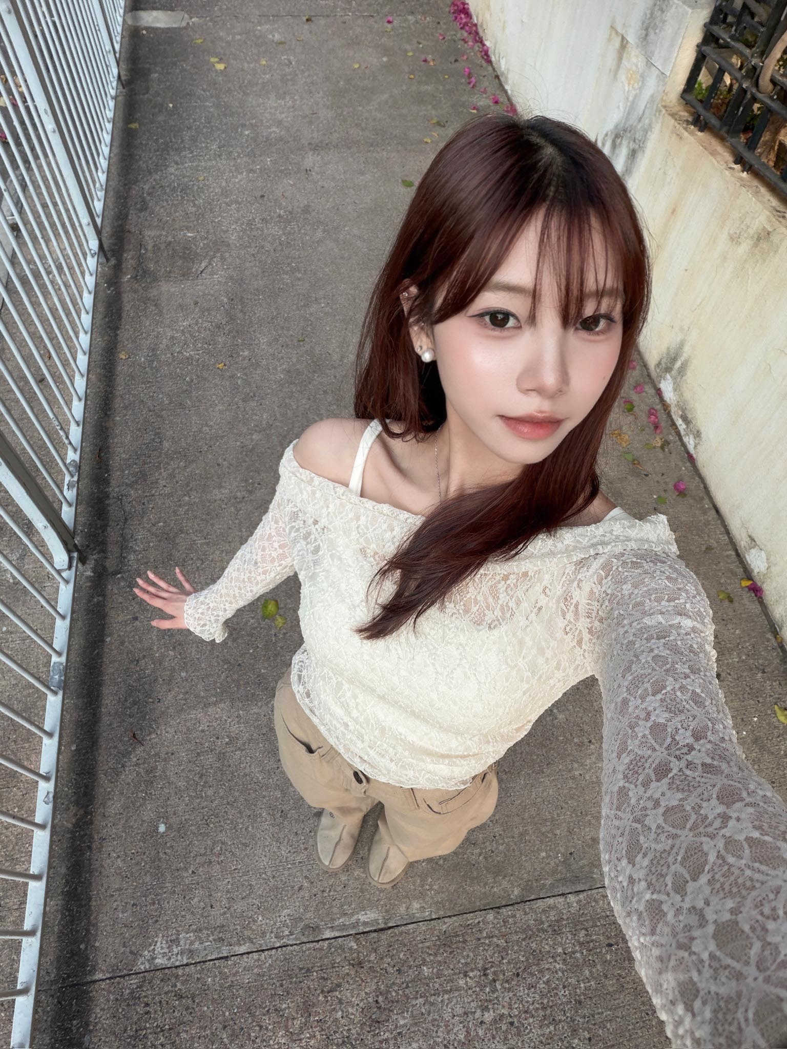 Girlish Lace One Shoulder Top Set