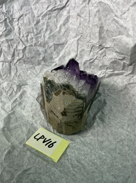 ZB016 LPV16 紫水晶擺件 0.15-0.3kg