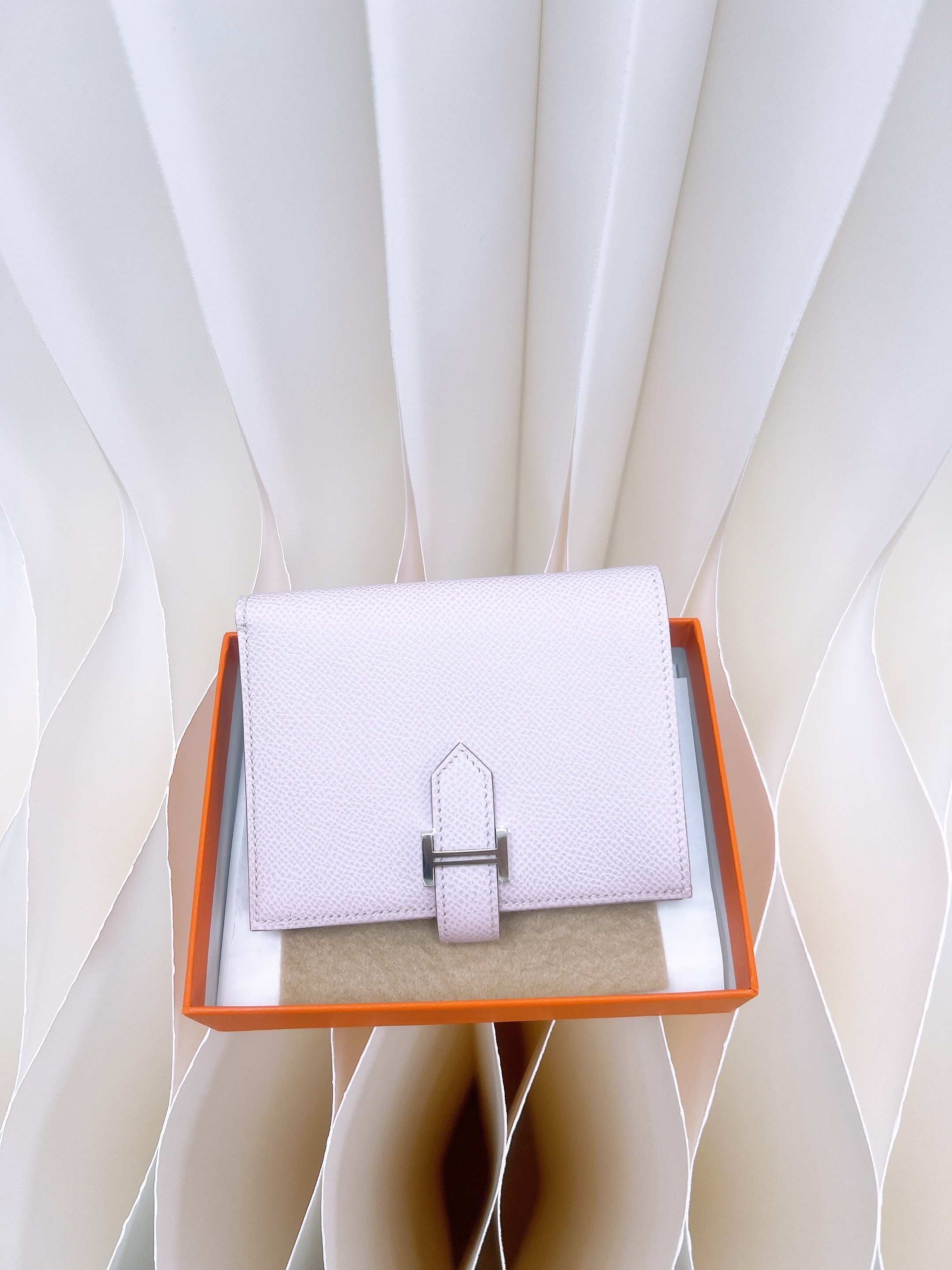 *Unused* Hermes bearn compact wallet (mauve pale PHW/ stamp U)