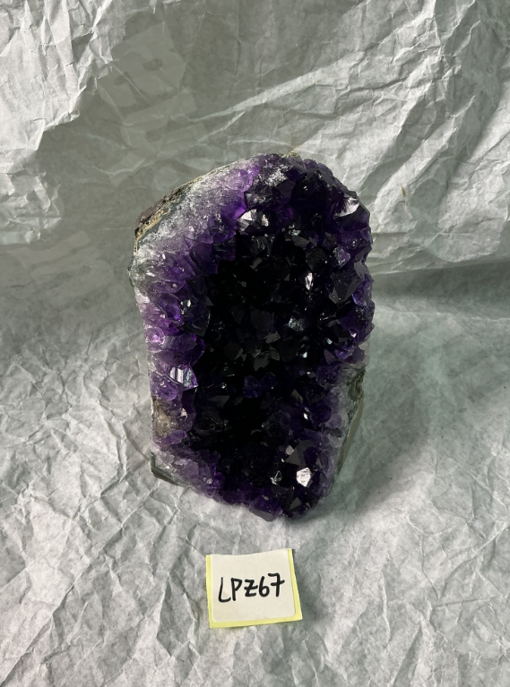 ZB196 LPZ67 紫水晶擺件 0.76-0.9kg