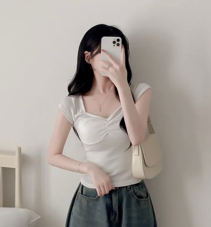 【3.5截單！首批優惠價預訂】韓國法式心型領抓皺修身針織TOP（4色）