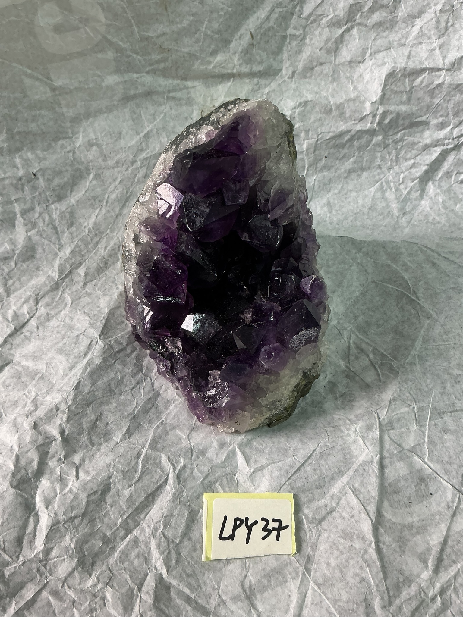 ZB123 LPY37 紫水晶擺件 0.65-0.75kg