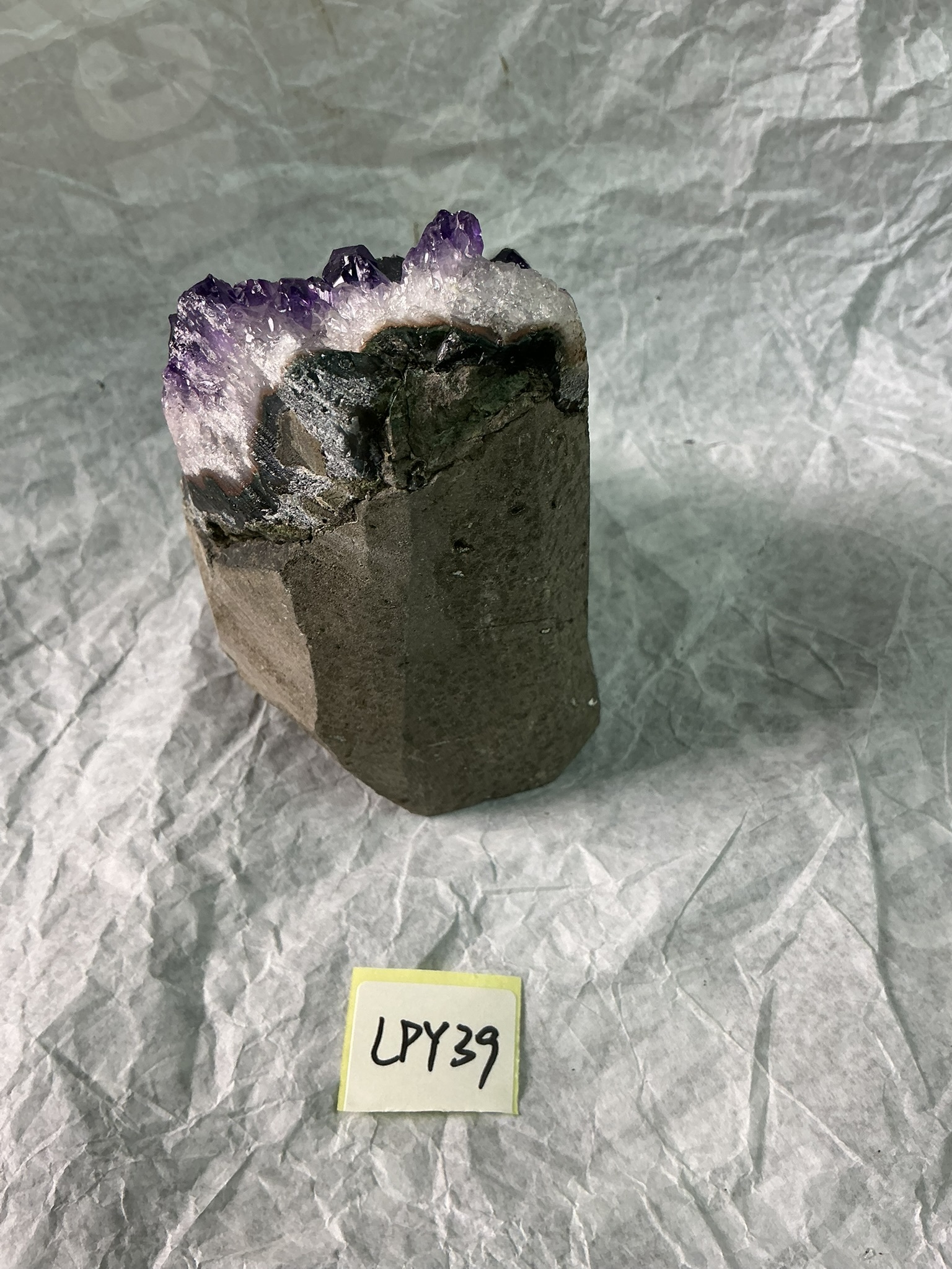 ZB125 LPY39 紫水晶擺件 0.65-0.75kg