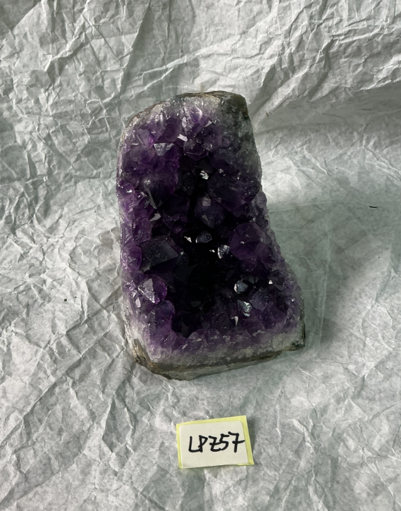 ZB186 LPZ57 紫水晶擺件 0.76-0.9kg