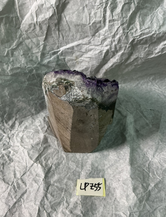 ZB184 LPZ55 紫水晶擺件 0.76-0.9kg