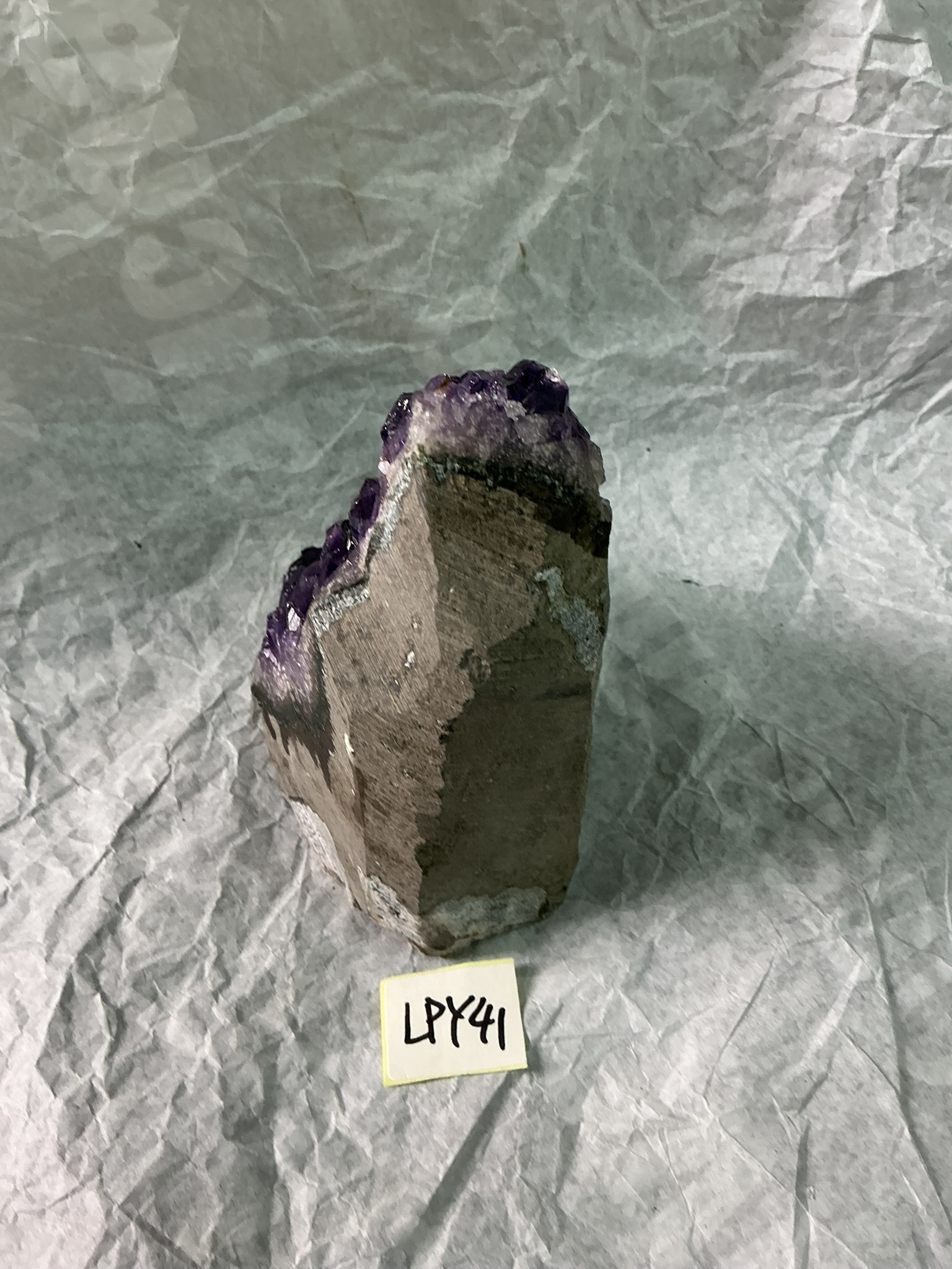 ZB127 LPY41 紫水晶擺件 0.65-0.75kg