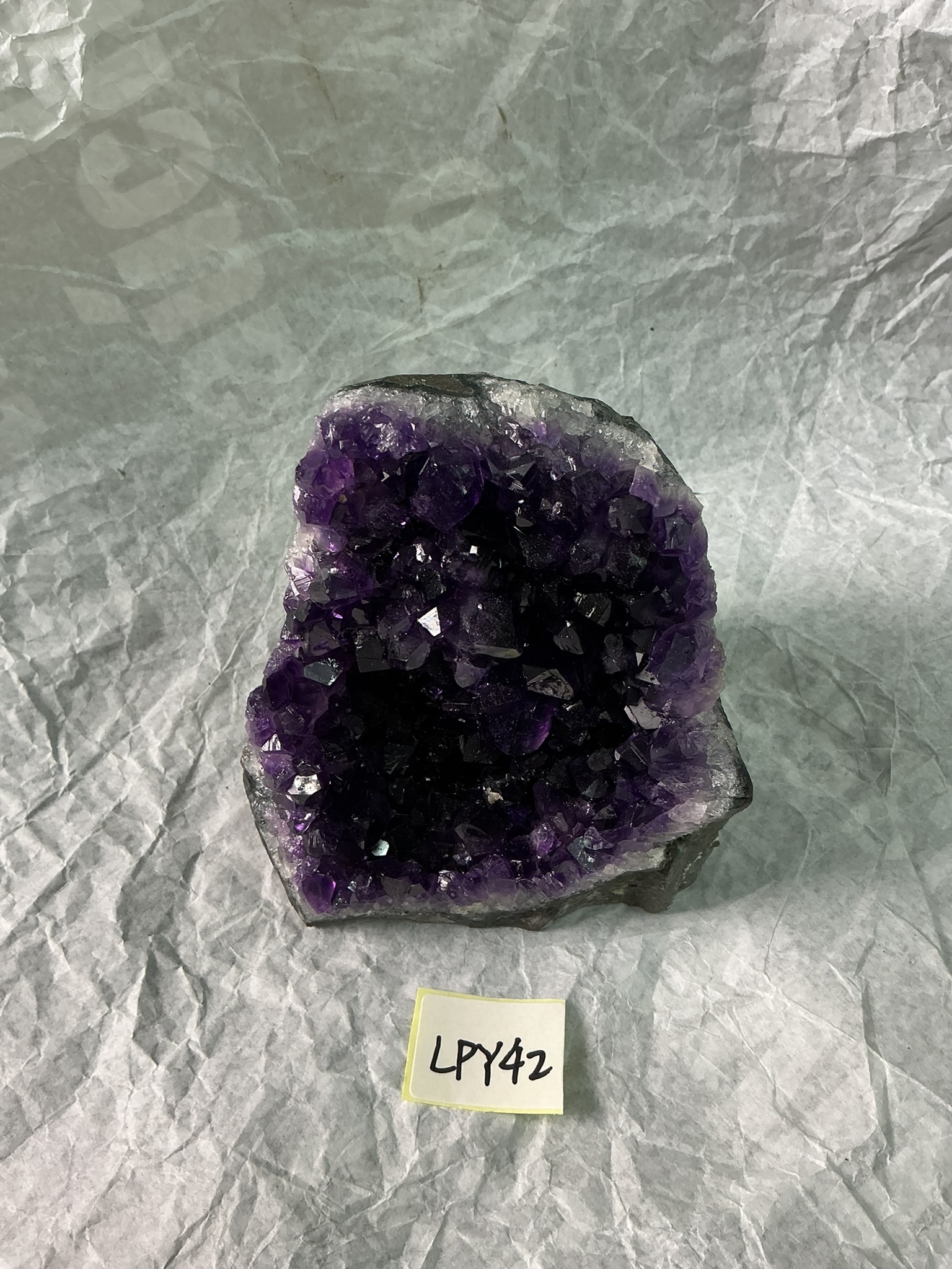 ZB128 LPY42 紫水晶擺件 0.65-0.75kg