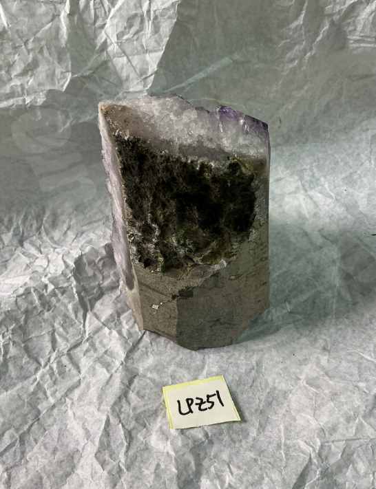 ZB180 LPZ51 紫水晶擺件 0.76-0.9kg