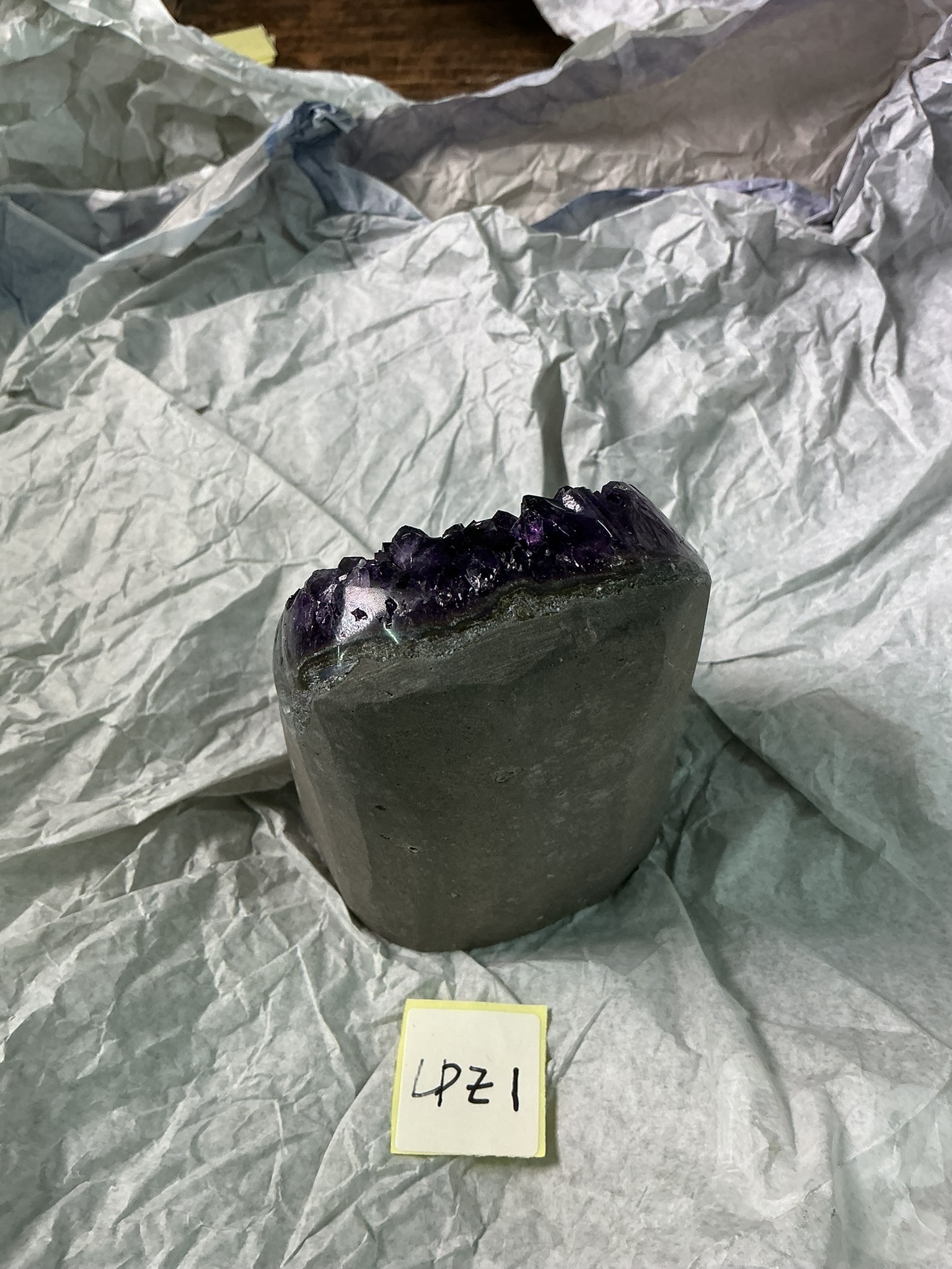 ZB130 LPZ1 紫水晶擺件 0.76-0.9kg