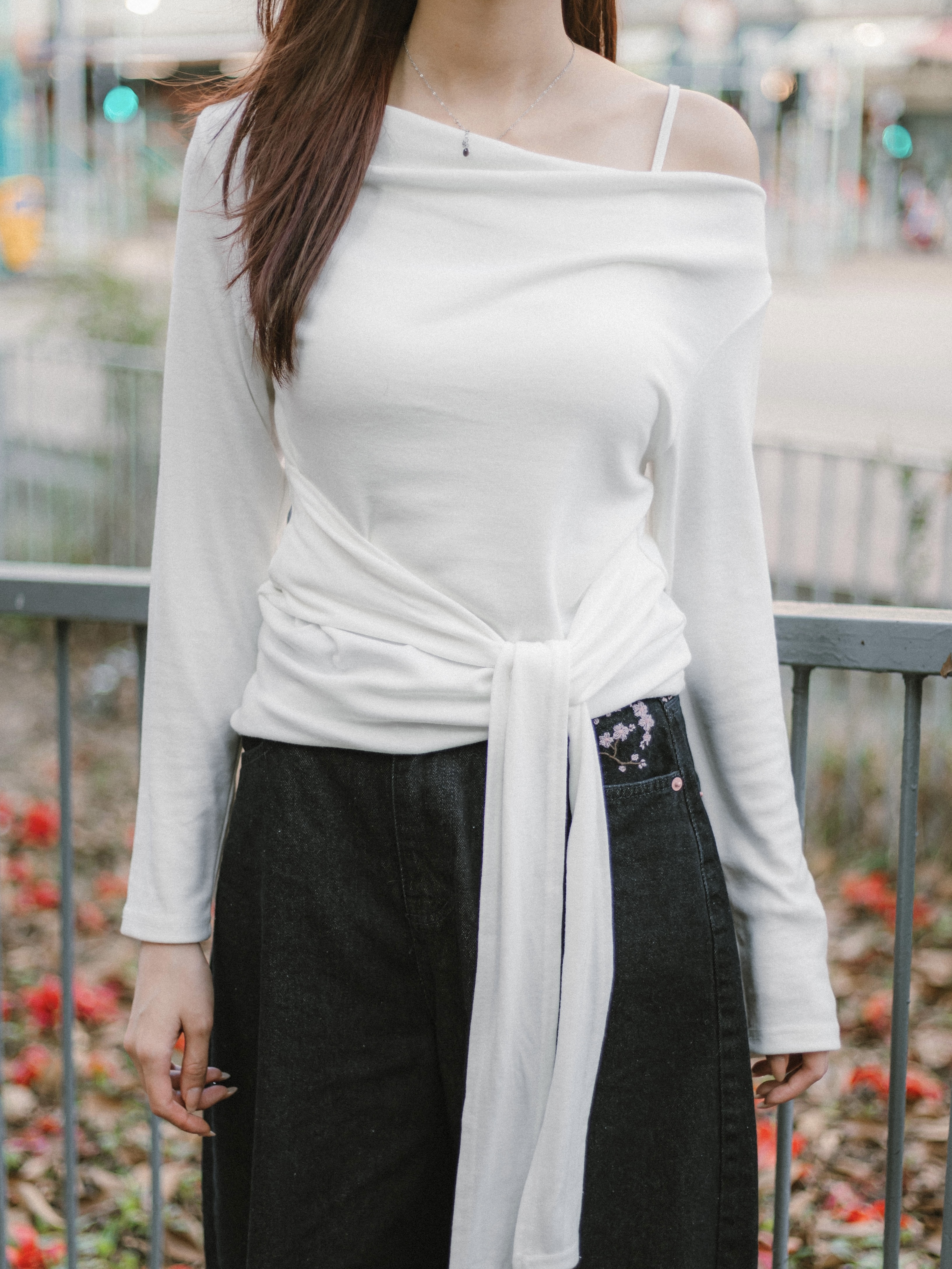 垂墜領腰綁帶長袖上衣