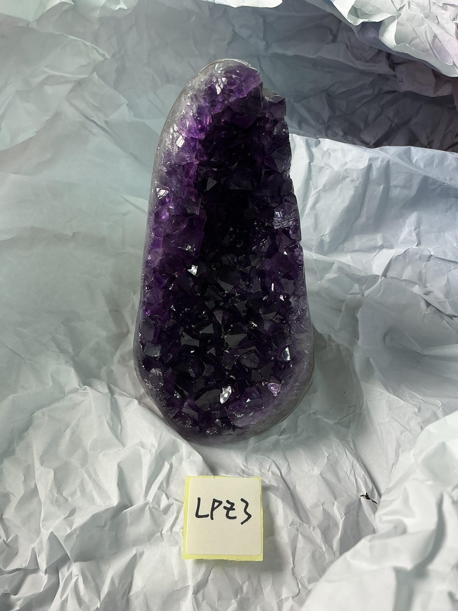 ZB132 LPZ3 紫水晶擺件 0.76-0.9kg