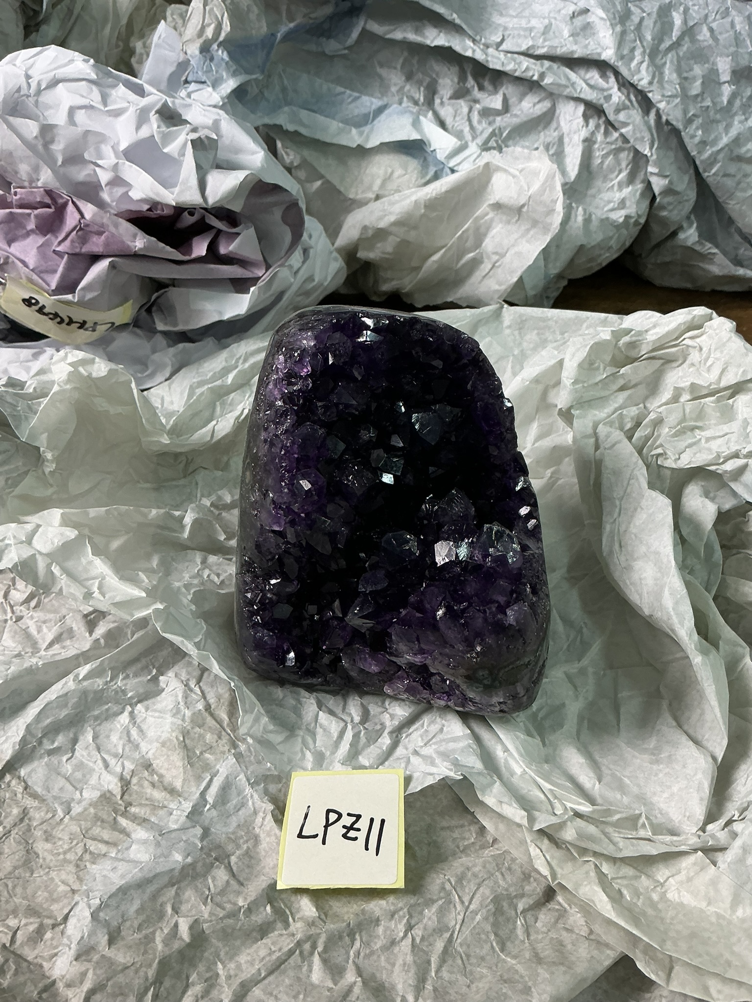 ZB140 LPZ11 紫水晶擺件 0.76-0.9kg