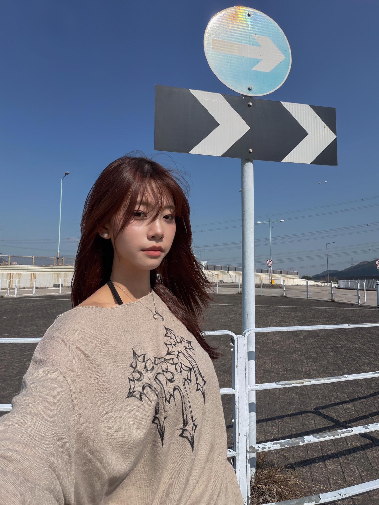 型格尖銳十字架薄外搭