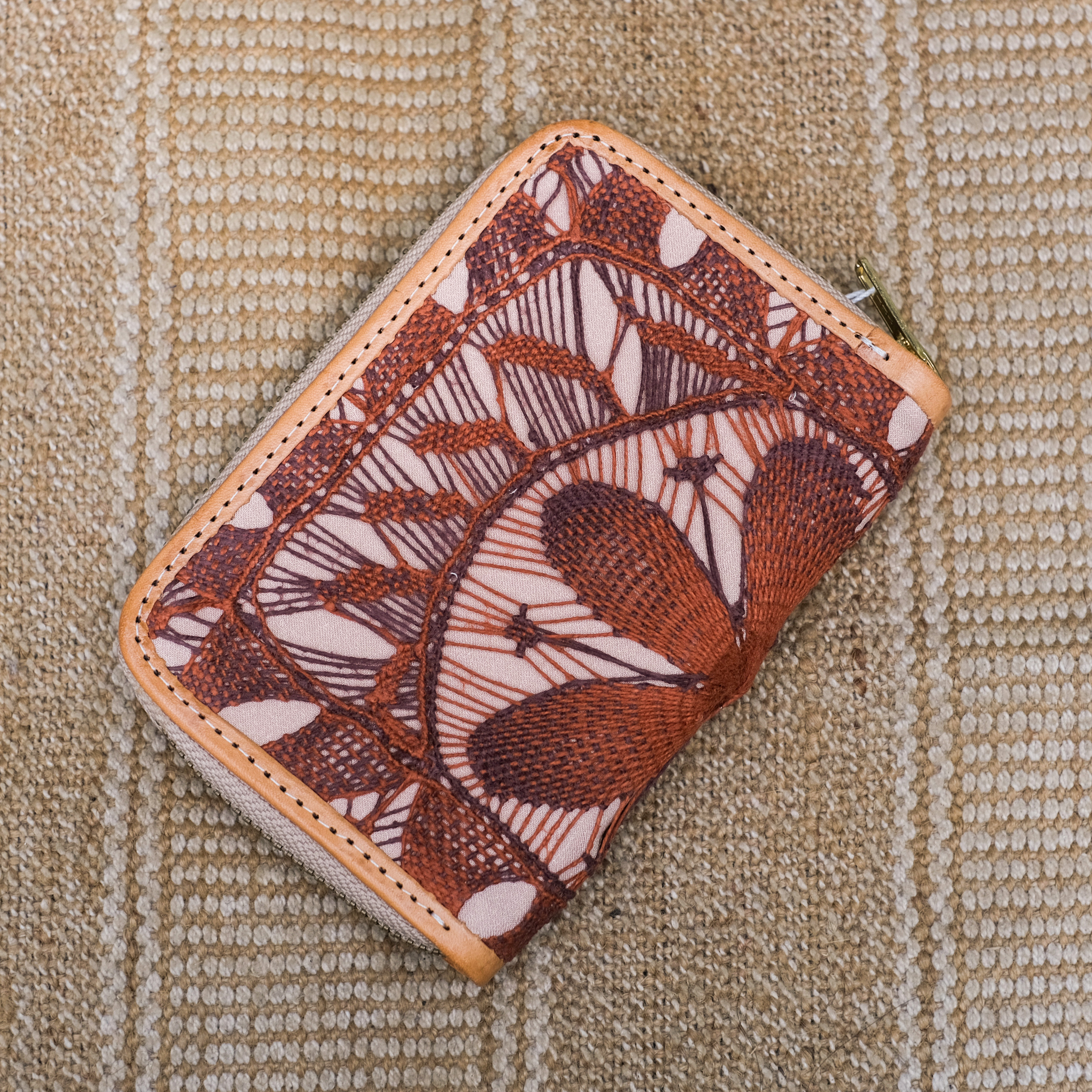 Ñandutí 蜘蛛刺繡｜牛革皮夾｜巴拉圭