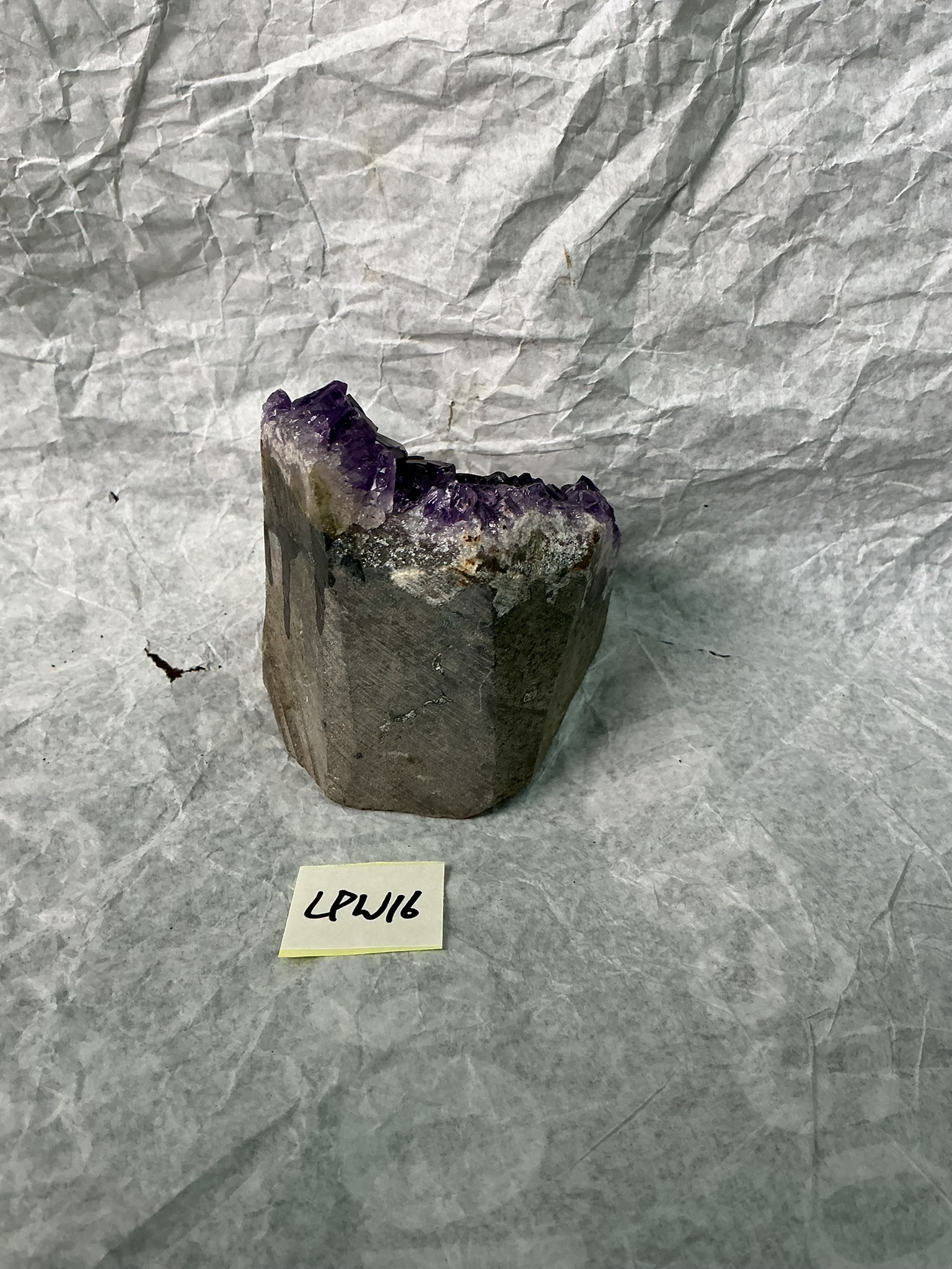 ZB033 LPW16 紫水晶擺件 0.3-0.45kg