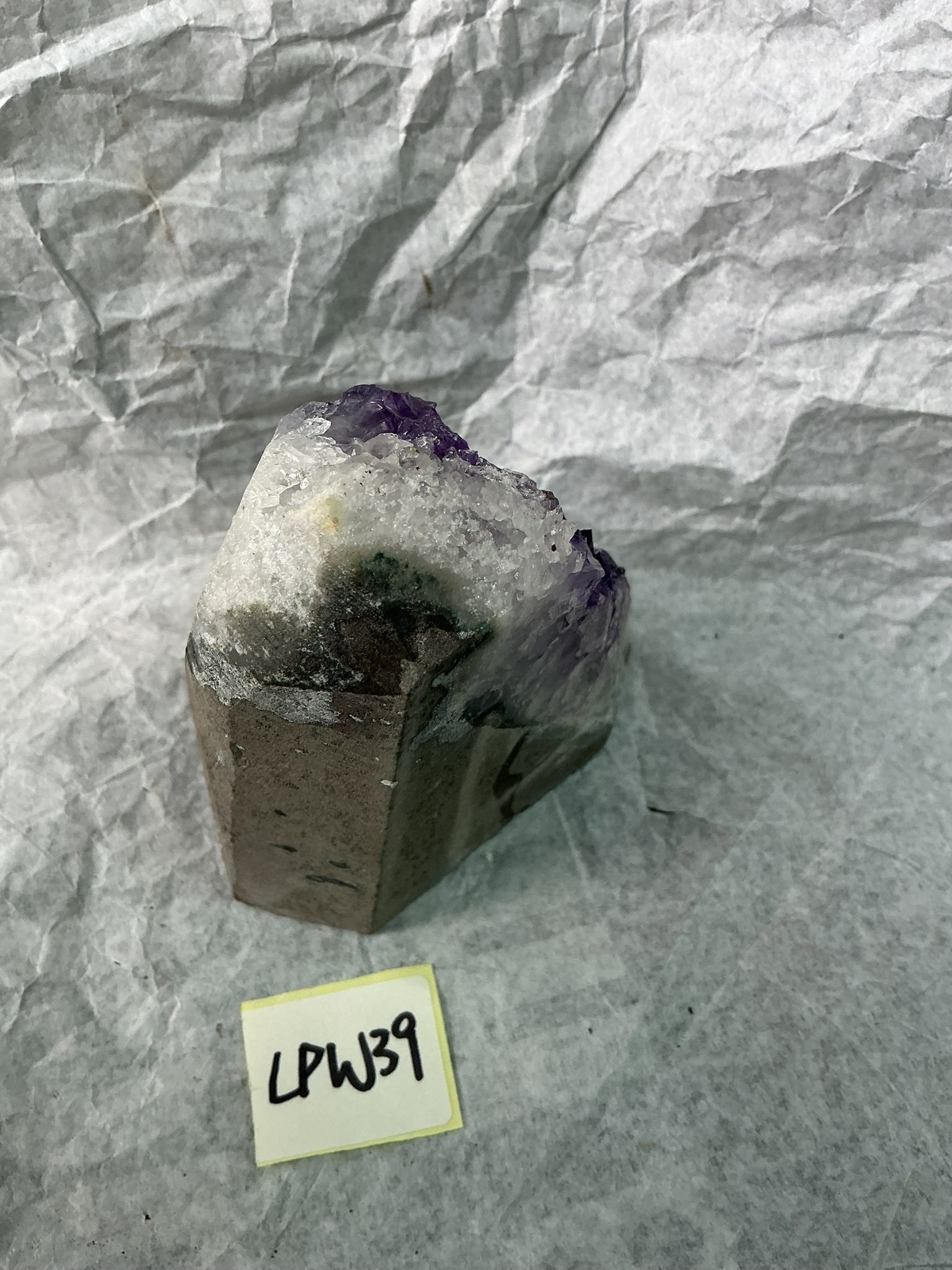 ZB056 LPW39 紫水晶擺件 0.3-0.45kg