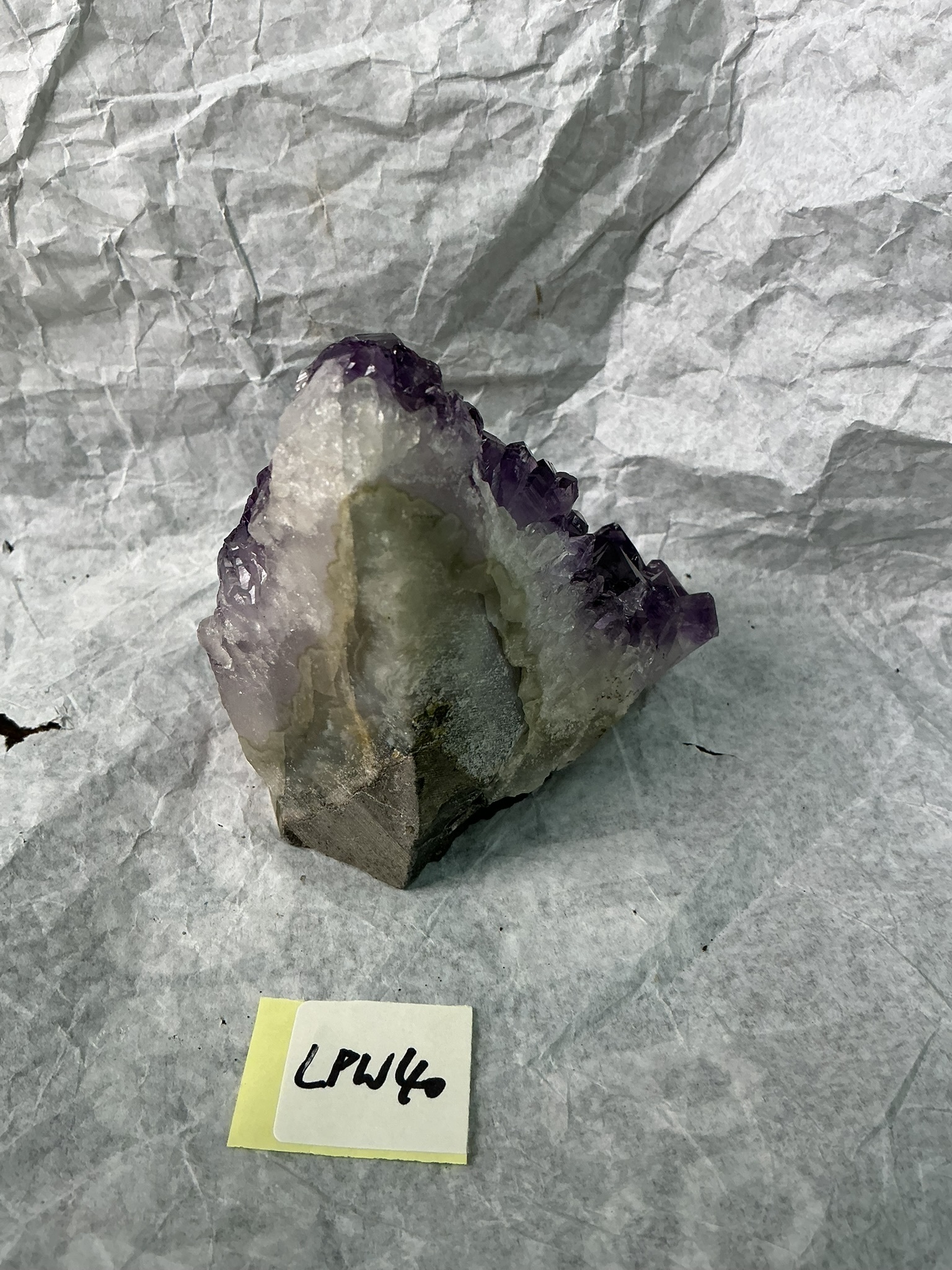 ZB057 LPW40 紫水晶擺件 0.3-0.45kg