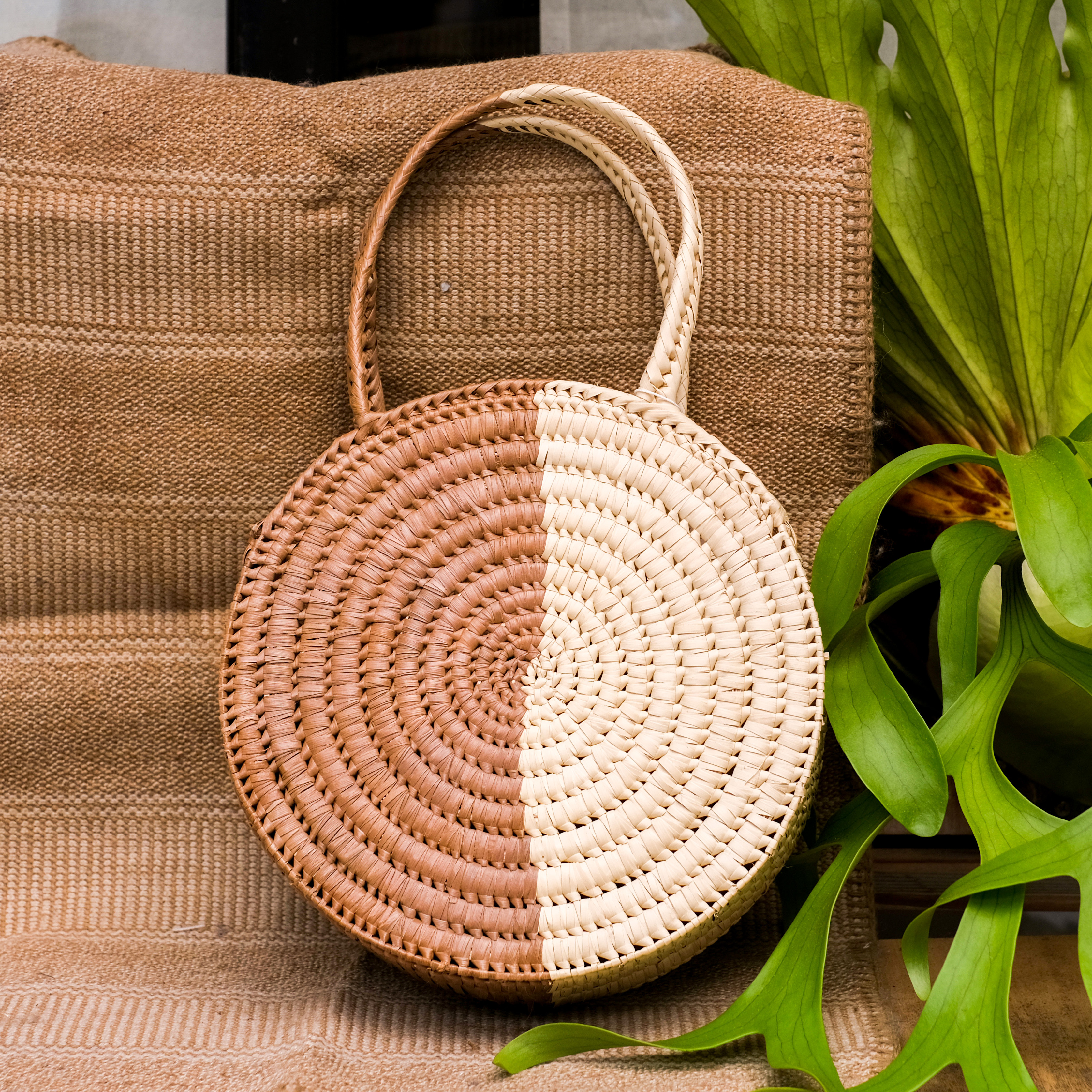 馬雅草編工藝｜圓提袋 － Alta 中｜瓜地馬拉