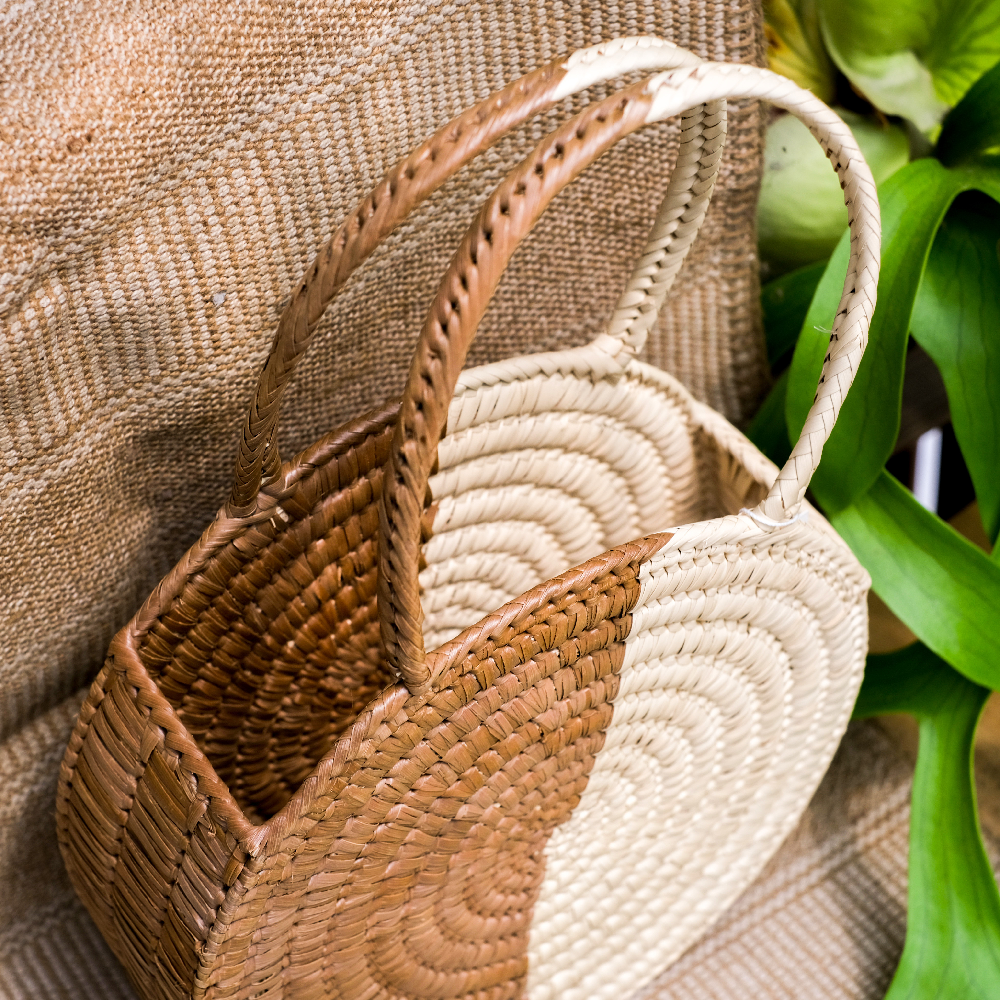 馬雅草編工藝｜圓提袋 － Alta 中｜瓜地馬拉