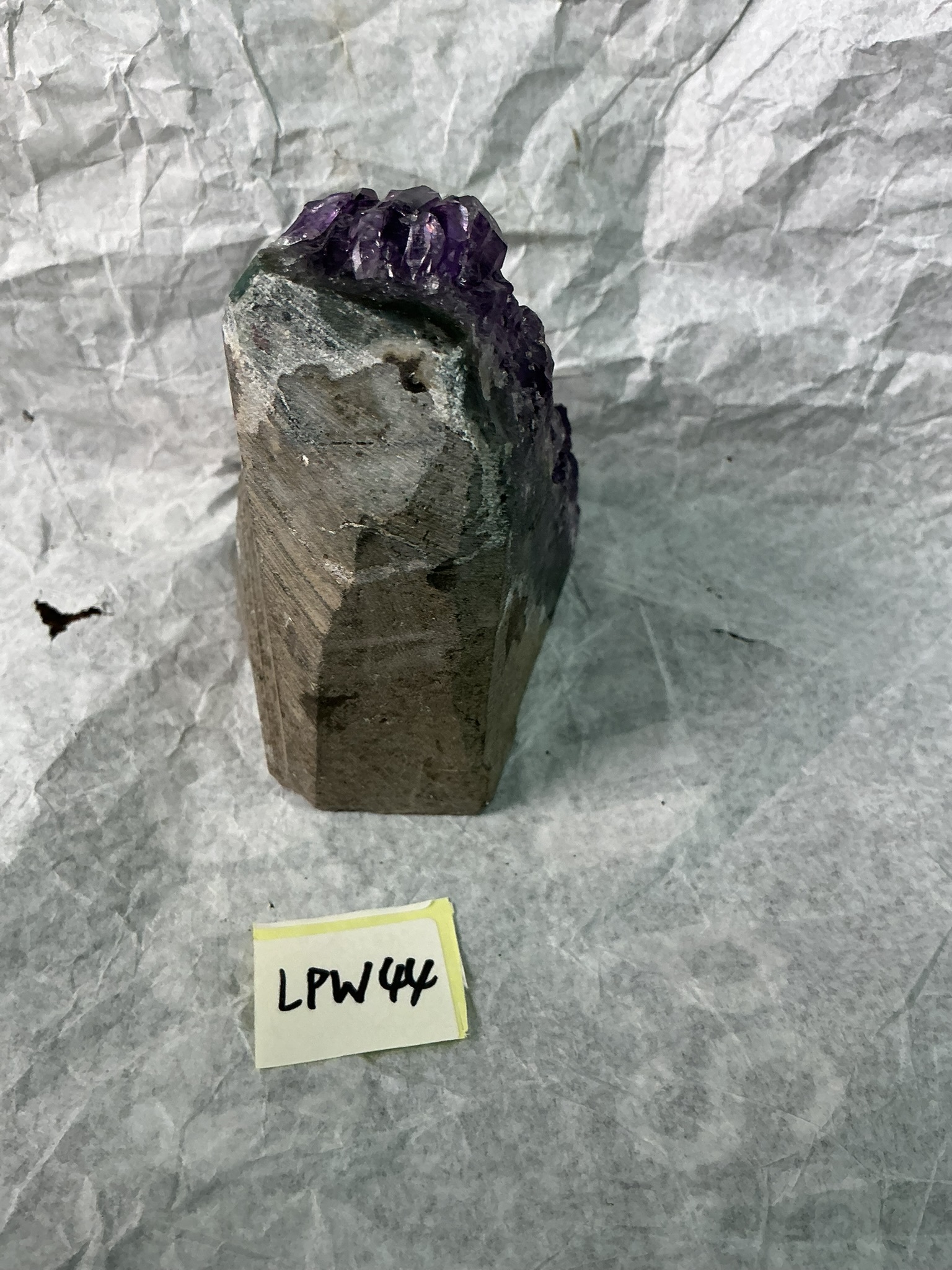 ZB061 LPW44 紫水晶擺件 0.3-0.45kg