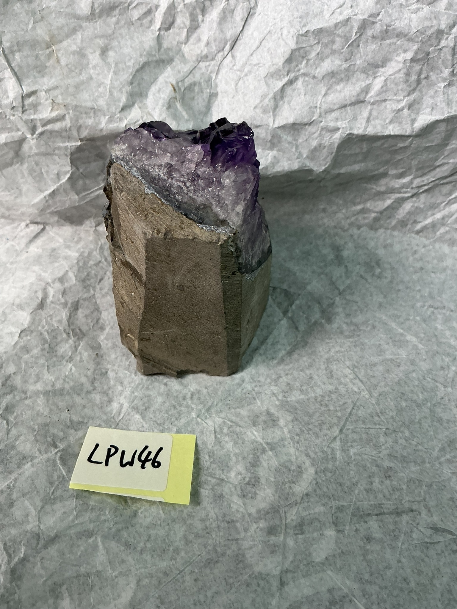 ZB063 LPW46 紫水晶擺件 0.3-0.45kg