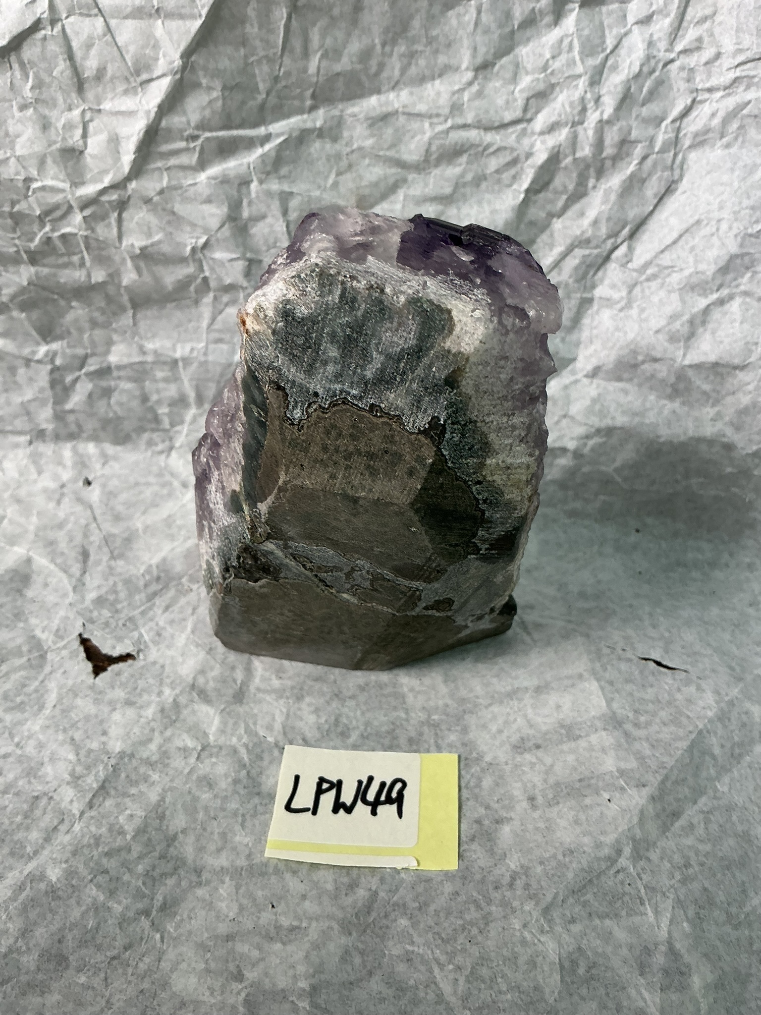 ZB066 LPW49 紫水晶擺件 0.3-0.45kg