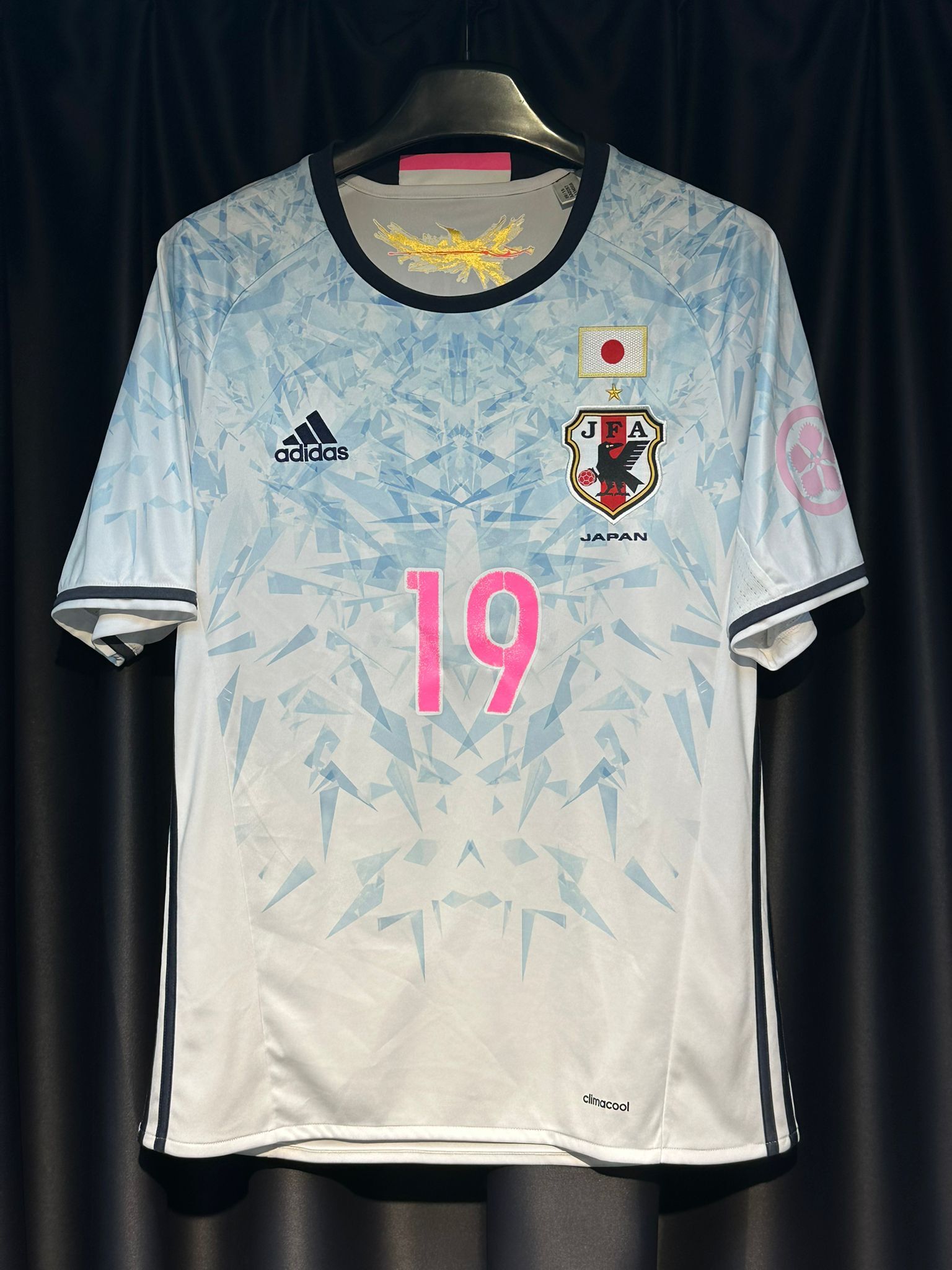 2016  NADESHIKO JAPAN   AWAY REPLICA  SHIRT #19 上尾野邊惠  (USED    9/10)