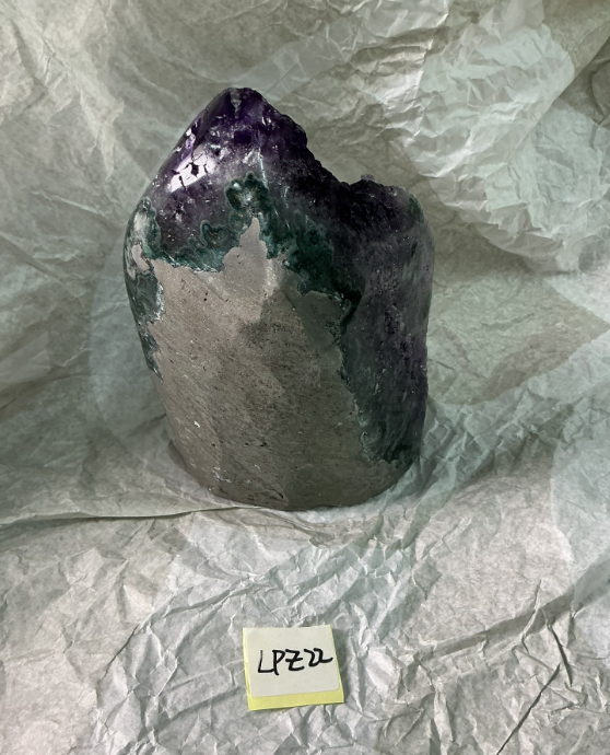 ZB151 LPZ22 紫水晶擺件 0.91-1.1kg