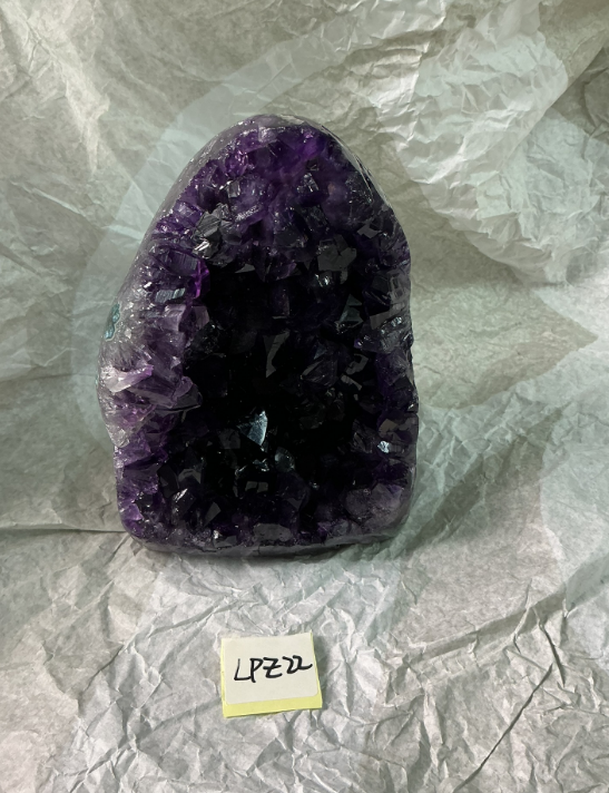 ZB151 LPZ22 紫水晶擺件 0.91-1.1kg