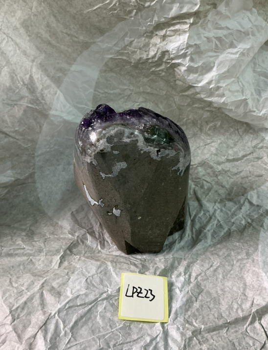 ZB152 LPZ23 紫水晶擺件 0.76-0.9kg