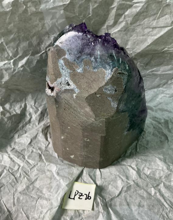 ZB155 LPZ26 紫水晶擺件 0.76-0.9kg