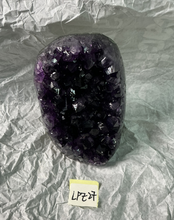 ZB156 LPZ27 紫水晶擺件 0.76-0.9kg