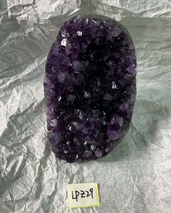 ZB158 LPZ29 紫水晶擺件 0.91-1.1kg