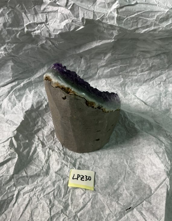 ZB159 LPZ30 紫水晶擺件 0.76-0.9kg