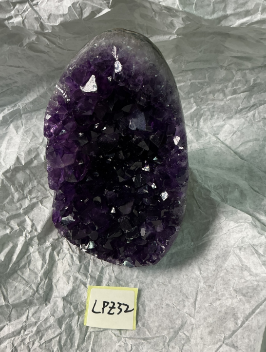 ZB161 LPZ32 紫水晶擺件 0.76-0.9kg