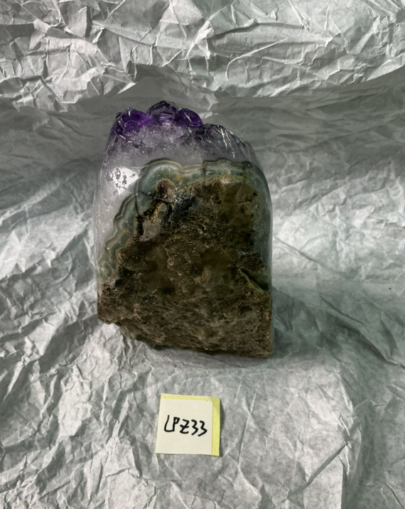 ZB162 LPZ33 紫水晶擺件 0.76-0.9kg