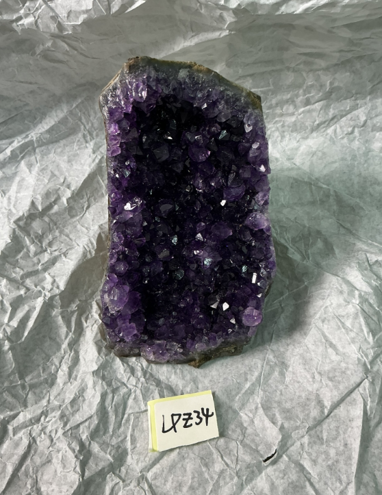 ZB163 LPZ34 紫水晶擺件 0.76-0.9kg