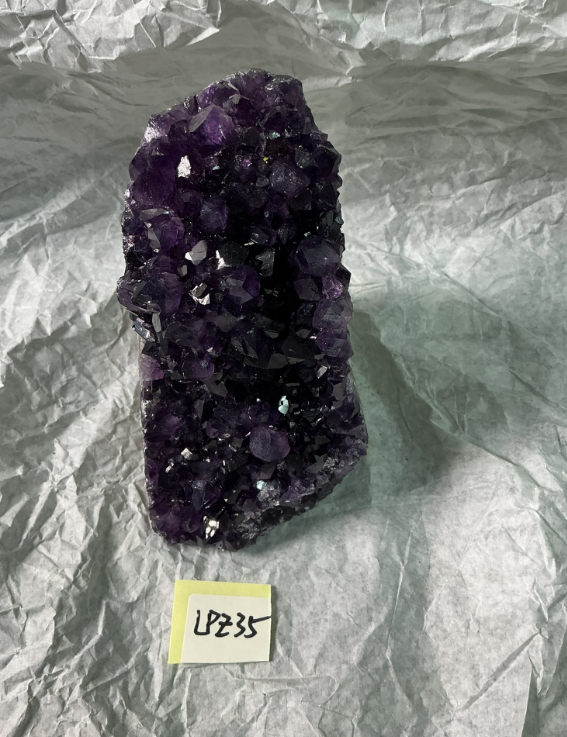 ZB164 LPZ35 紫水晶擺件 0.76-0.9kg