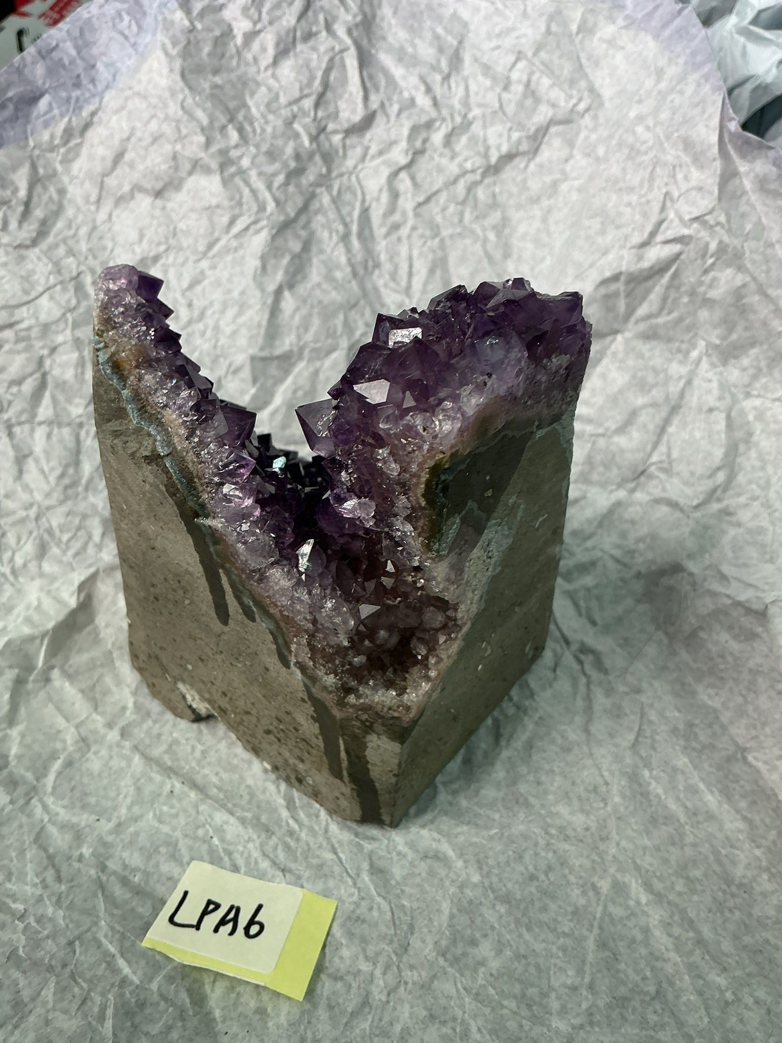 ZB203 LPA6 紫水晶擺件 1-2kg