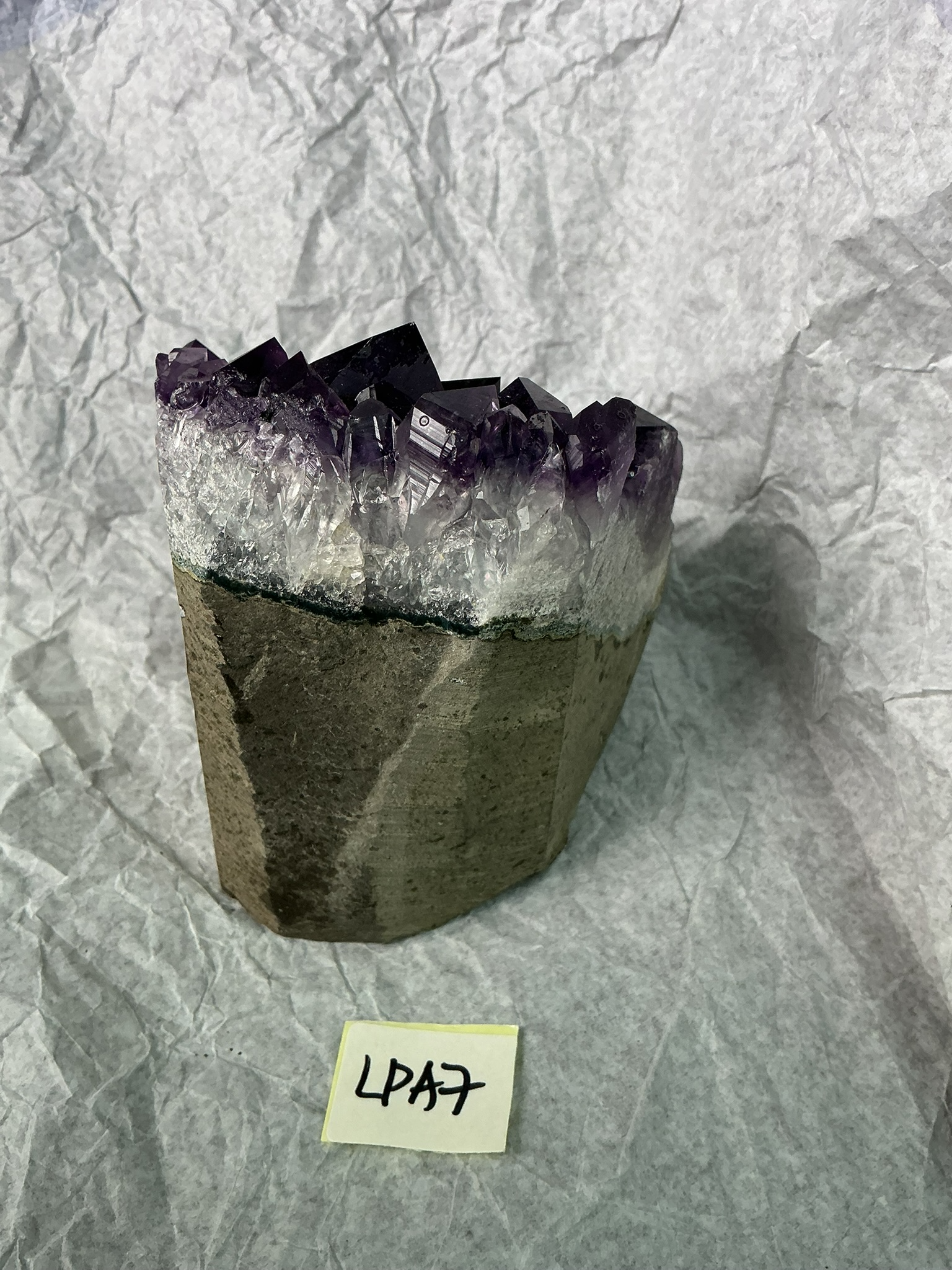 ZB204 LPA7 紫水晶擺件 1-2kg