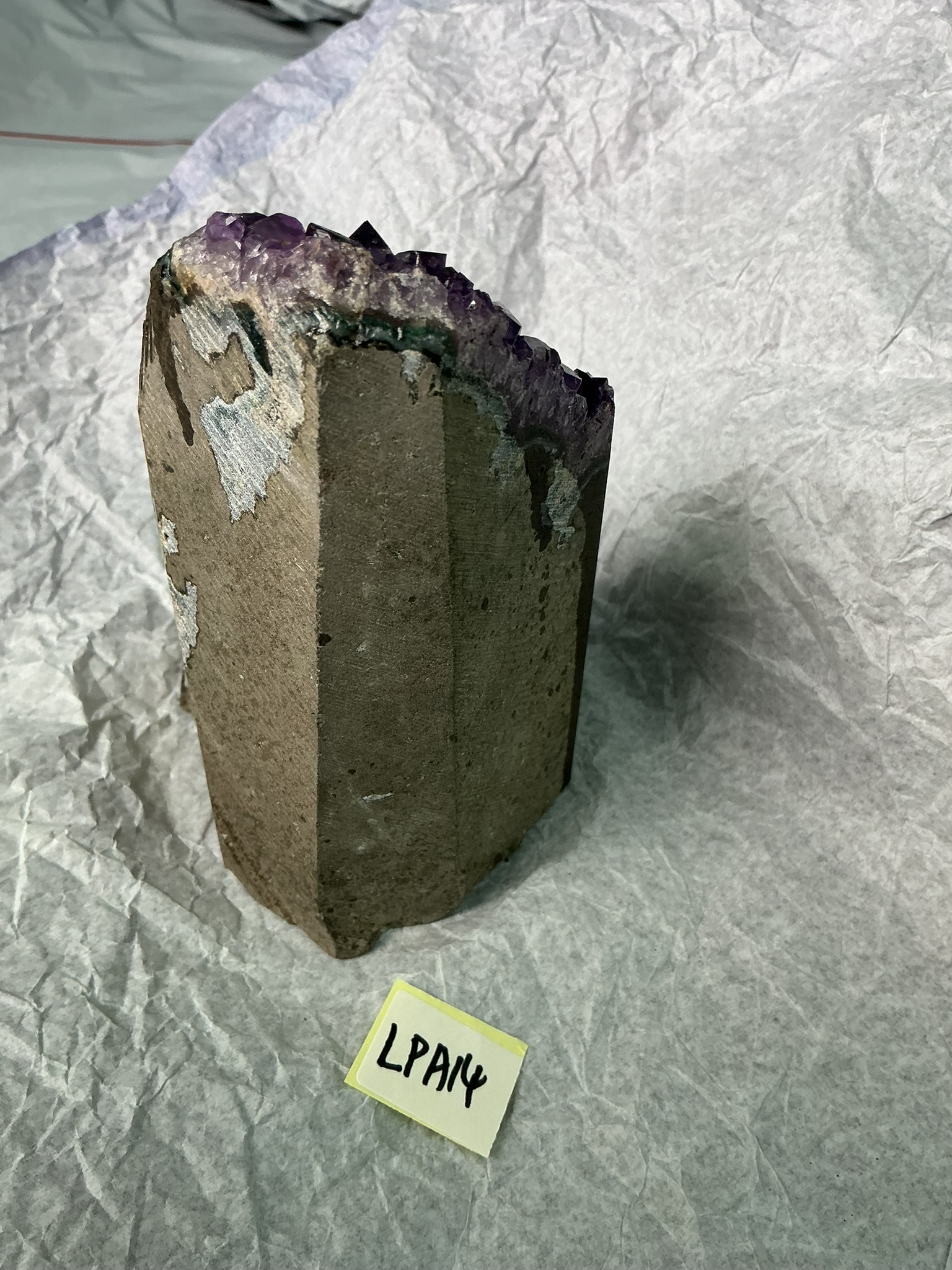 ZB211 LPA14 紫水晶擺件 1-2kg