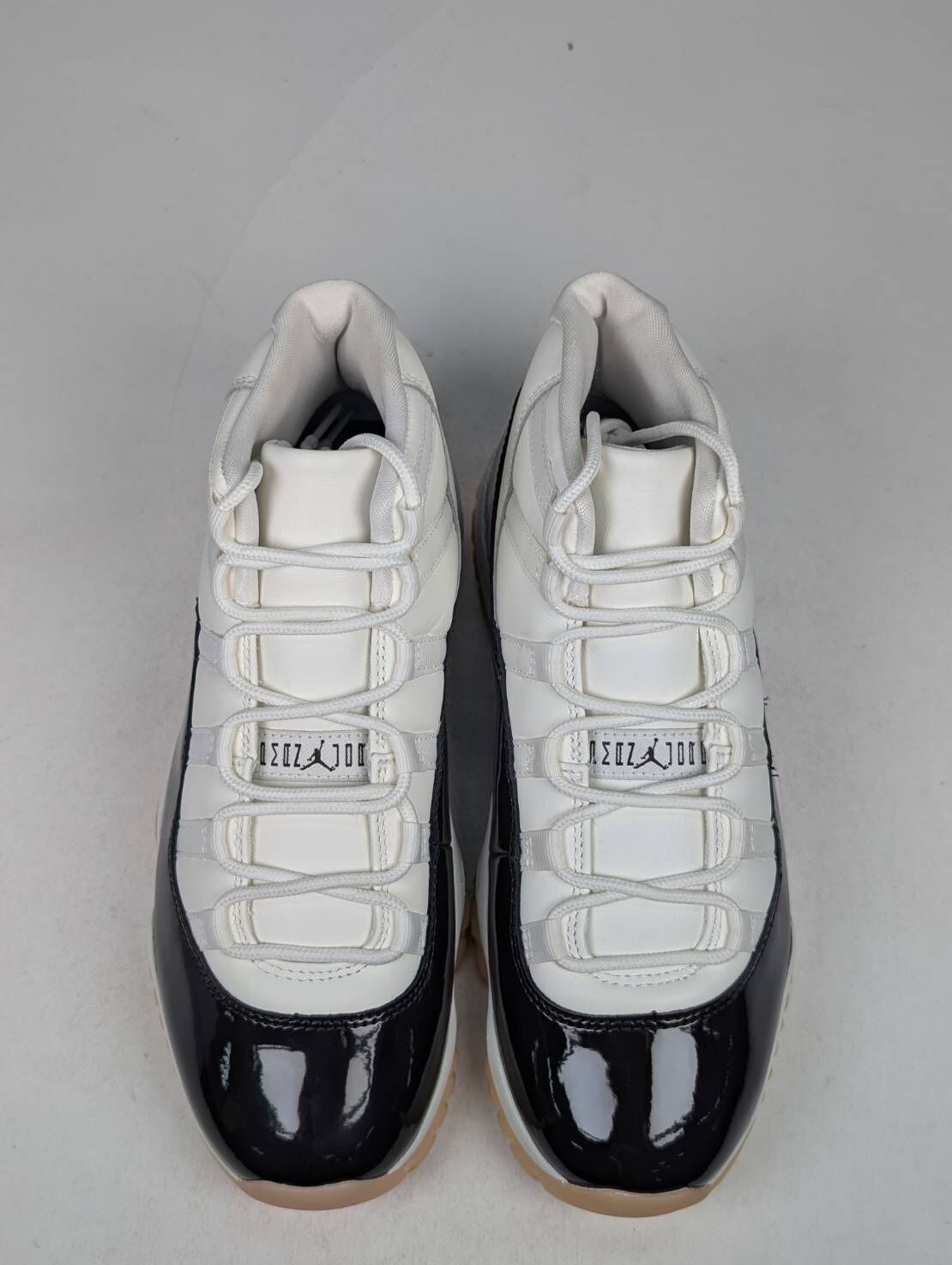 微瑕疵-左右腳中底鞋底明顯色差 AR0715-101 W9 Air Jordan 11 WMNS "Neapolitan" 黑白 粉底 女鞋 男女段