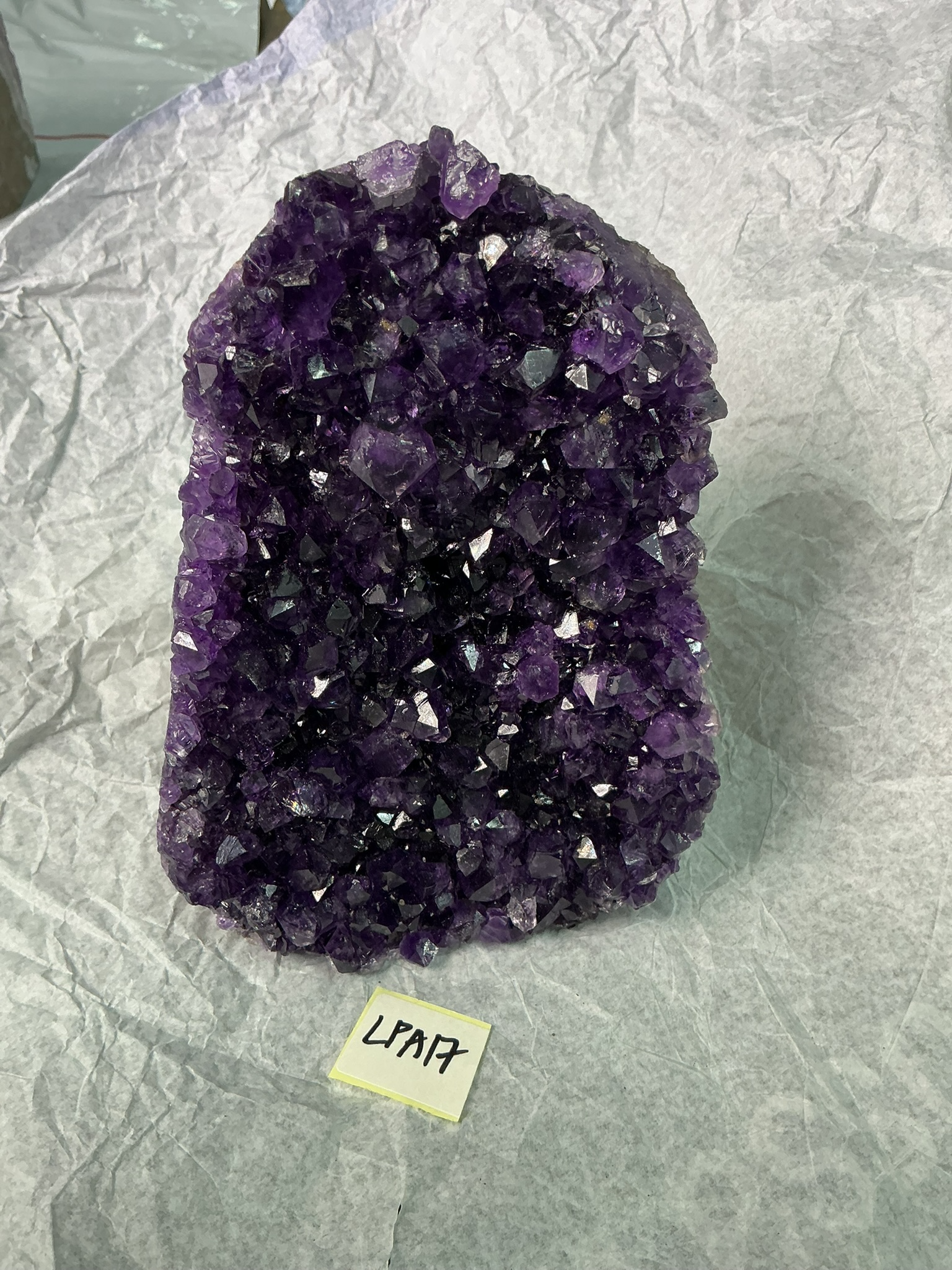 ZB214 LPA17 紫水晶擺件 1-2kg