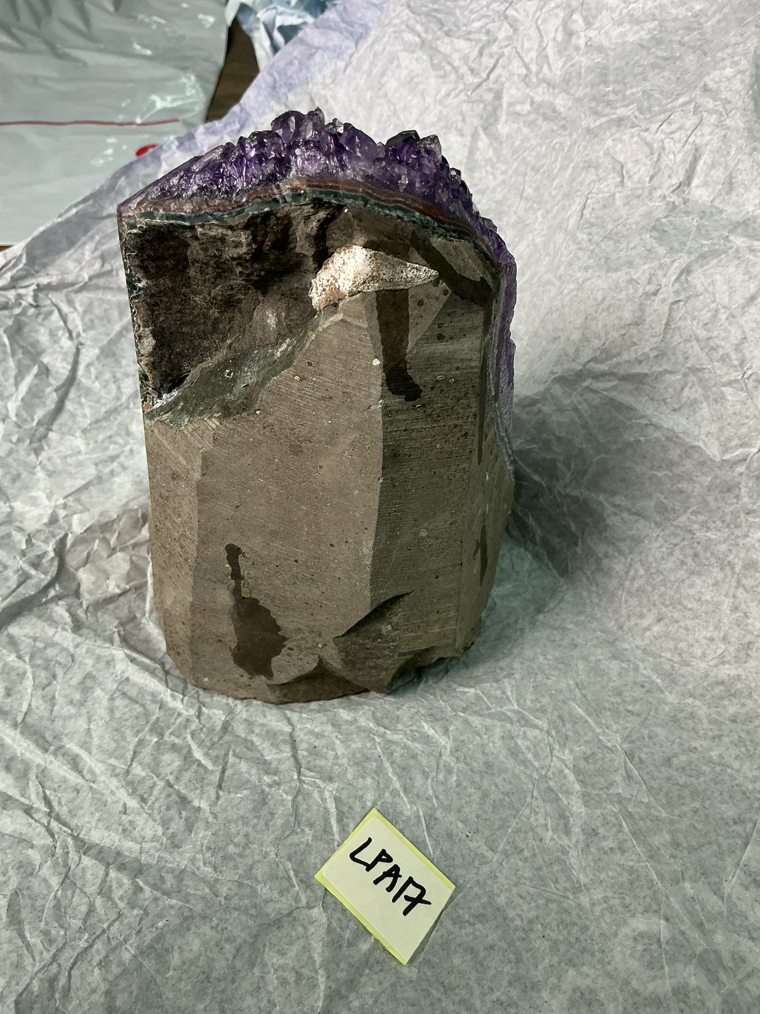 ZB214 LPA17 紫水晶擺件 1-2kg