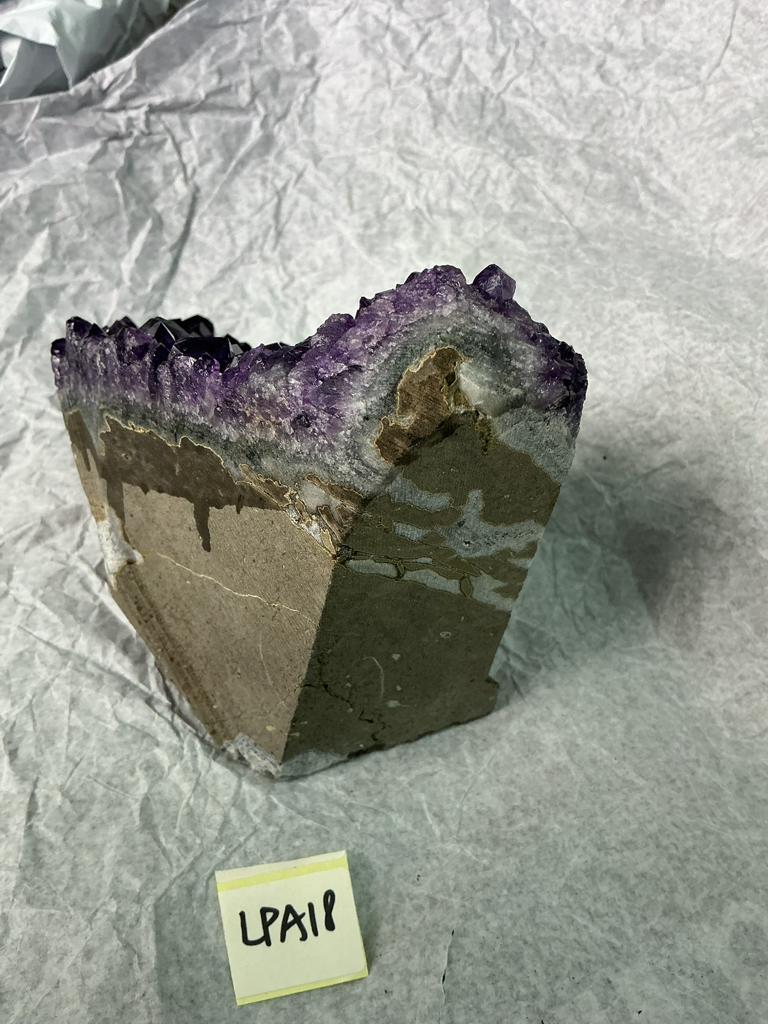 ZB215 LPA18 紫水晶擺件 1-2kg