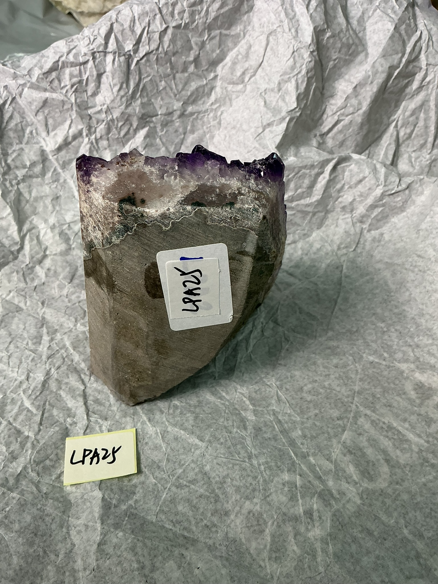 ZB222 LPA25 紫水晶擺件 1-2kg