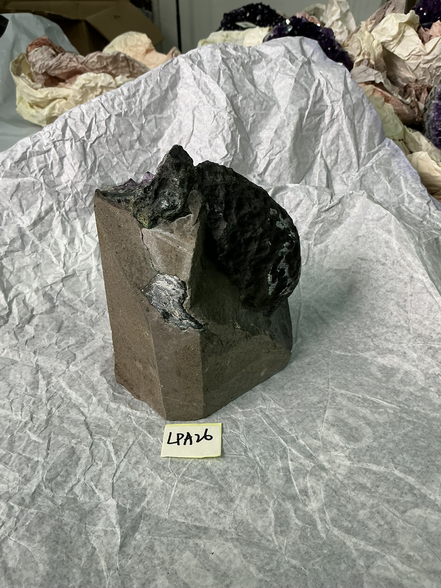 ZB223 LPA26 紫水晶擺件 1-2kg